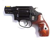 Revolver Smith & Wesson 351 PD r. 22 WMR